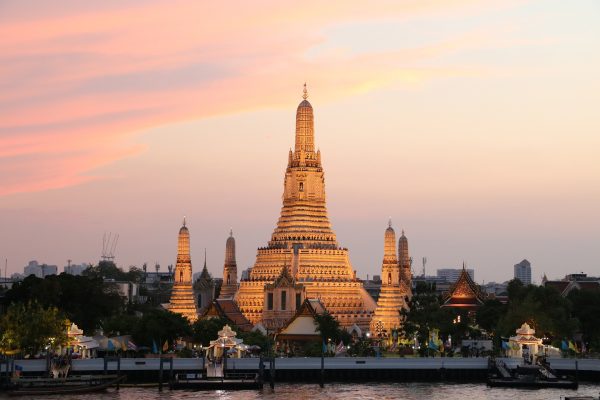 Avio karte Beograd Bangkok, Hram Wat Arun,