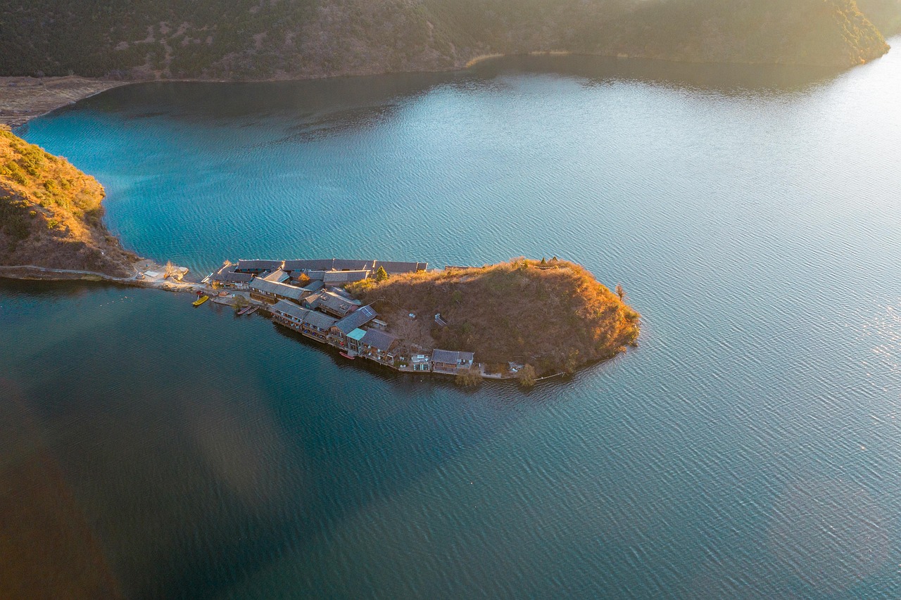 Jezero okruženo planinama u Kurdistanu
