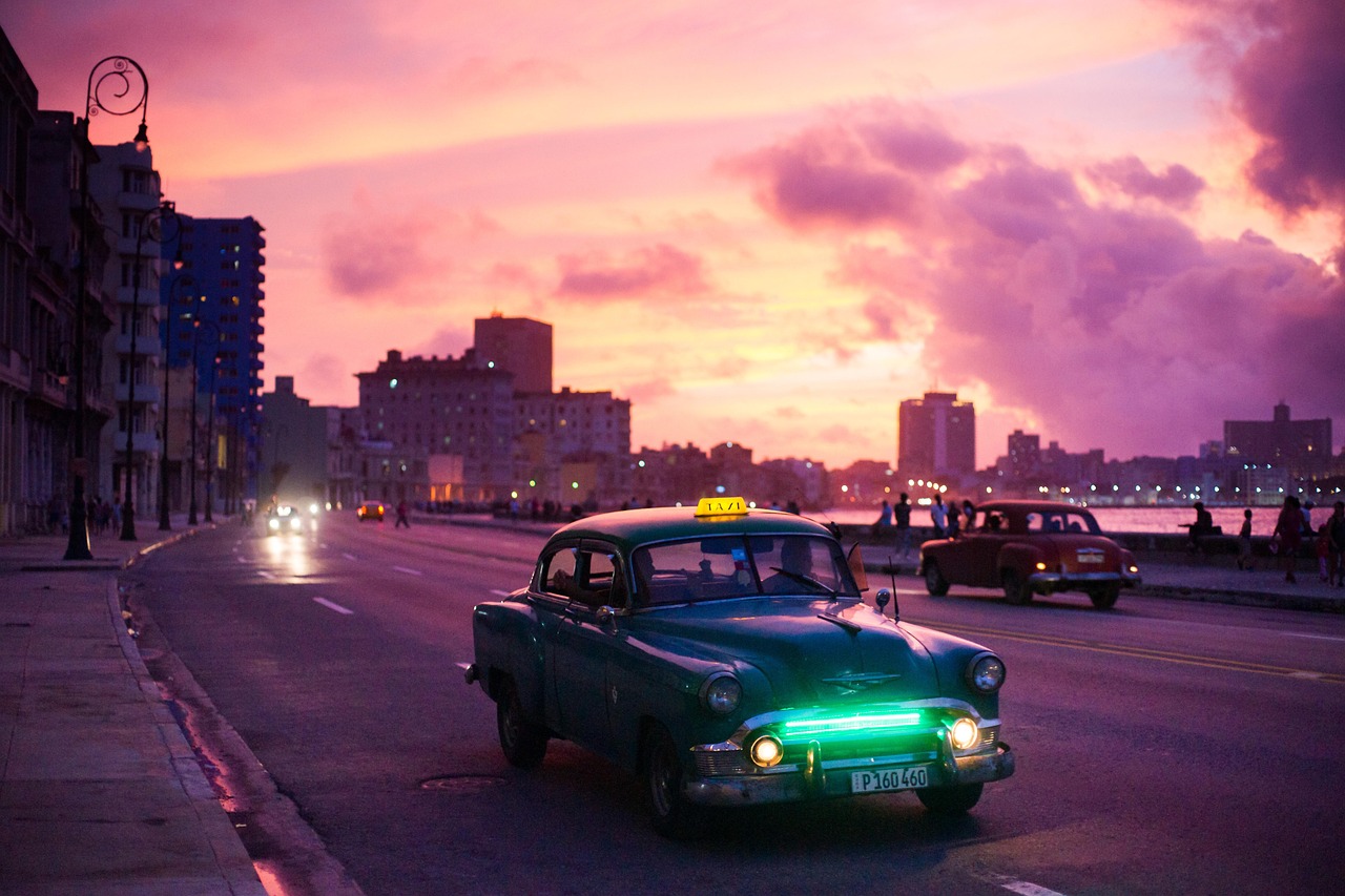 Avio karte Beograd Havana – oldtajmer na ulicama u svitanje