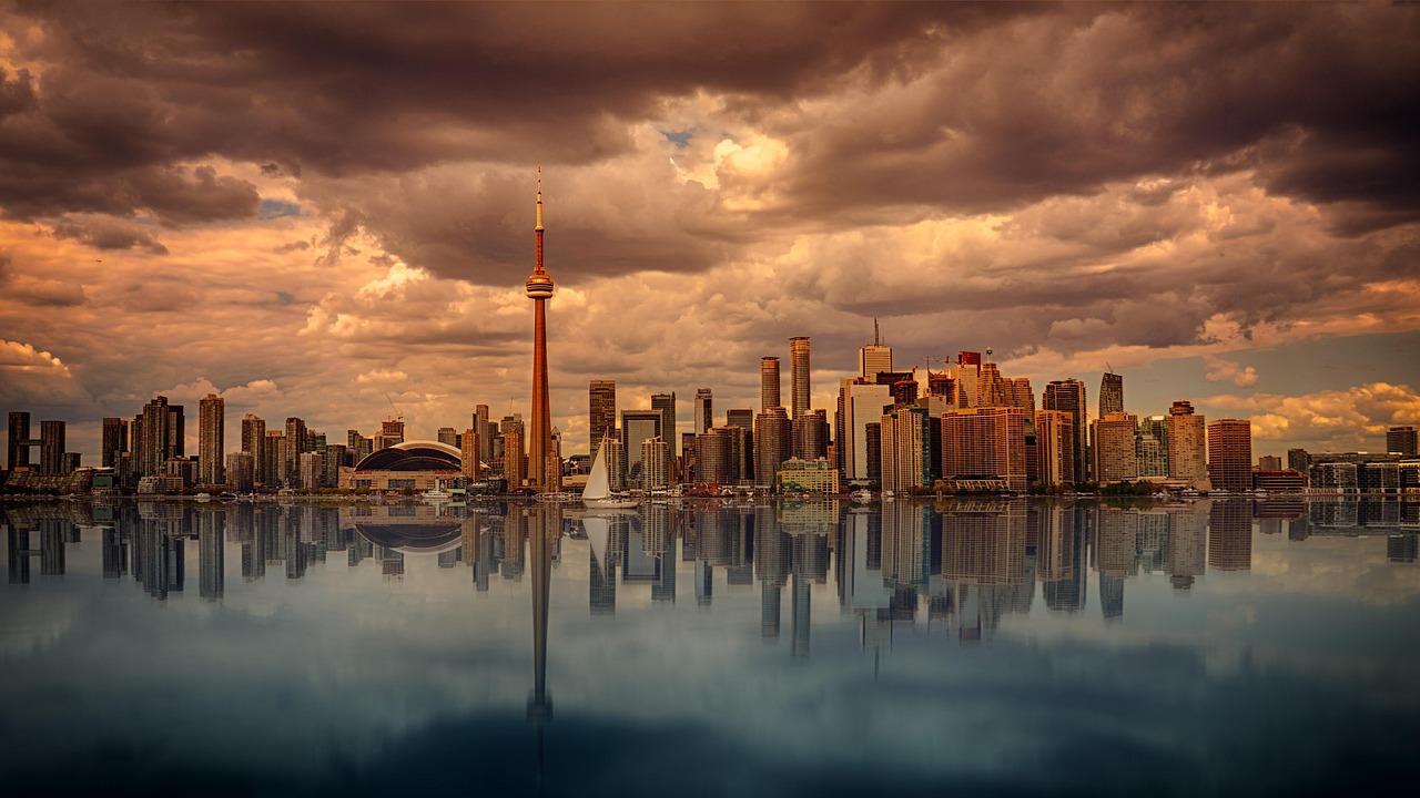 Avio karte Beograd Toronto – panorama Toronta u svitanje