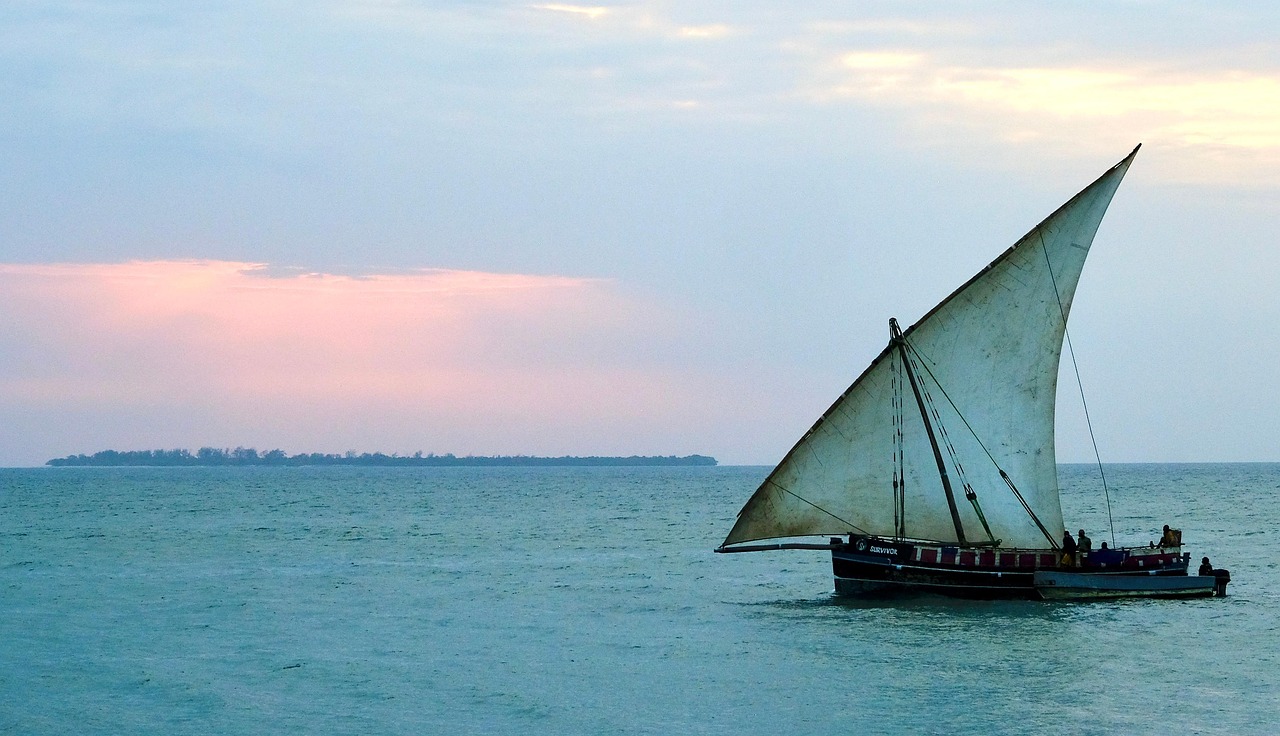 Avio karte Beograd Zanzibar 3 tradicionalna barka dau na Zanzibaru