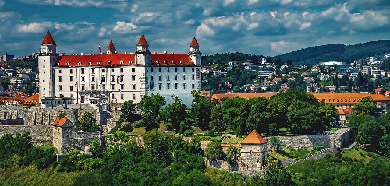 Avio karte Tuzla Bratislava – Prestonica na Dunavu