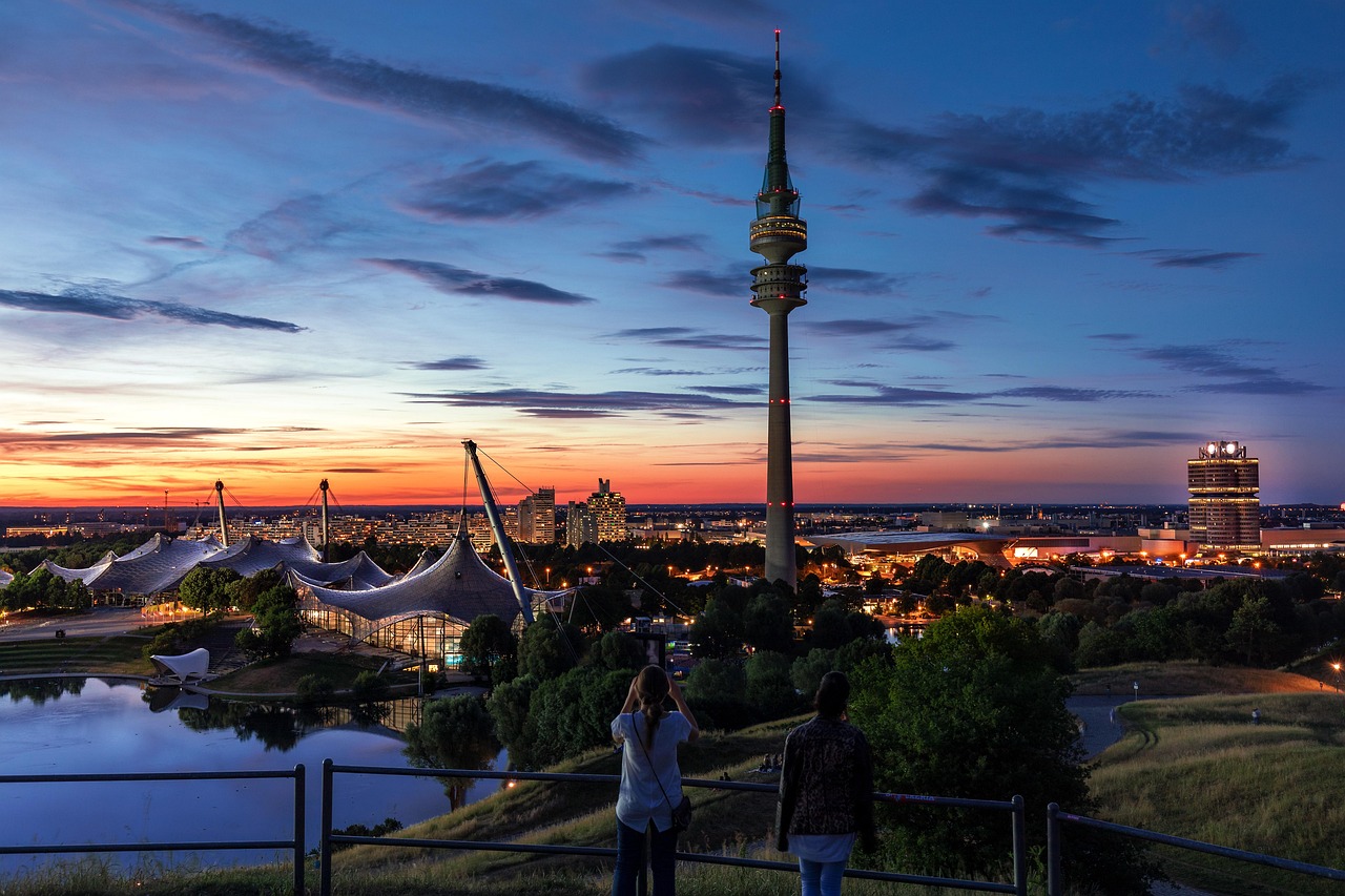 Avio karte Osijek Minhen – Marienplac i Nova gradska kuća u Minhenu
